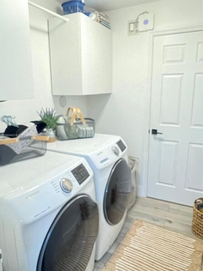 Building Photo - 17888 SW 14th St