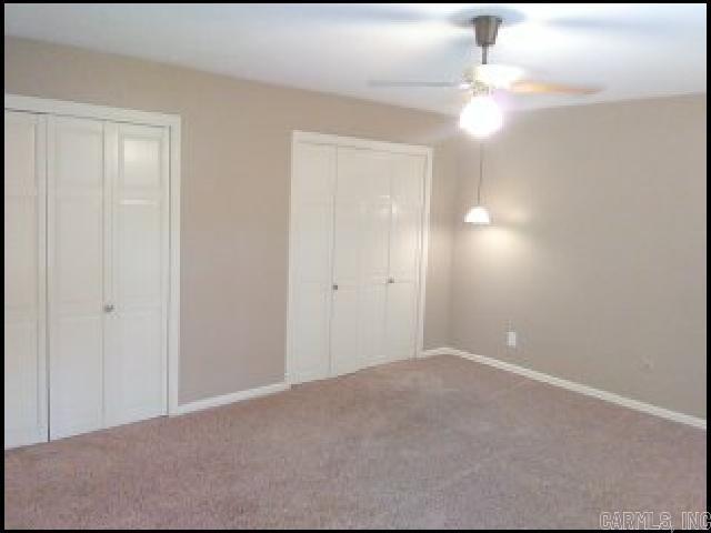 Building Photo - 5800 N Walnut Rd