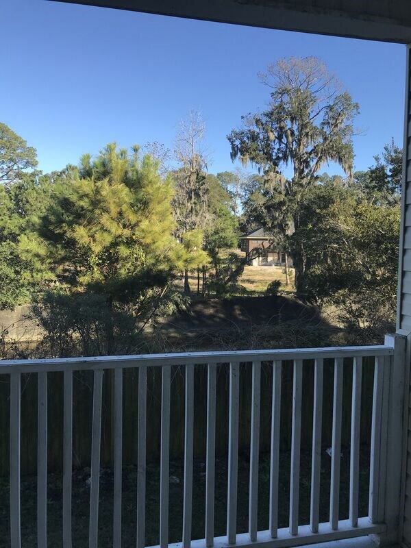 Building Photo - 368 Laurel Oak Ln