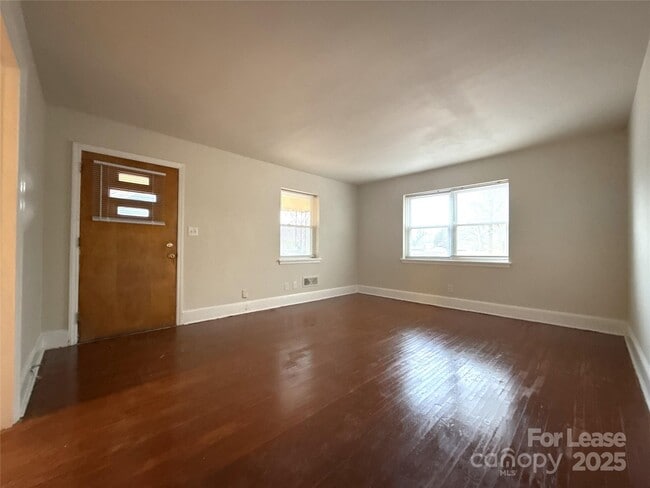 Building Photo - 1522 Browns Ave