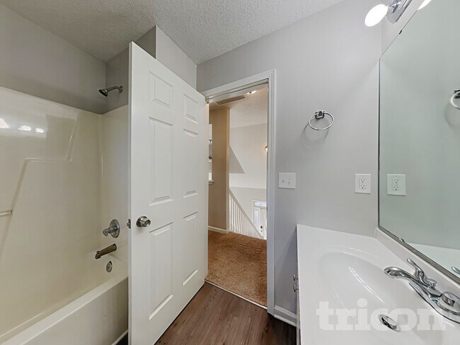 Building Photo - 8206 Braids Bend Ct