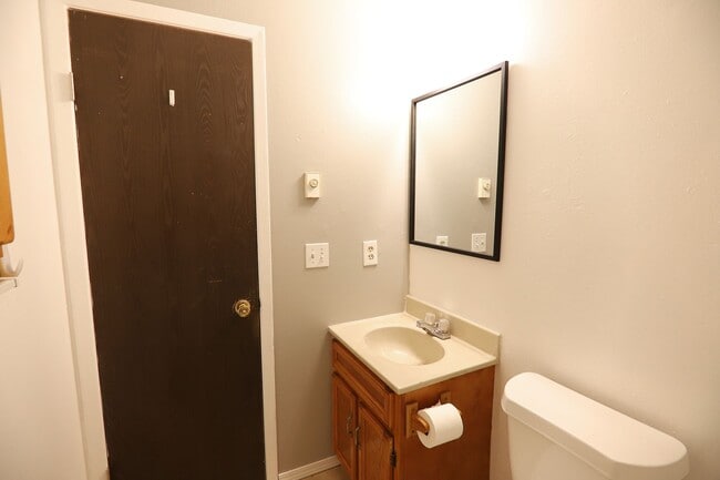 Building Photo - Malstrom 713