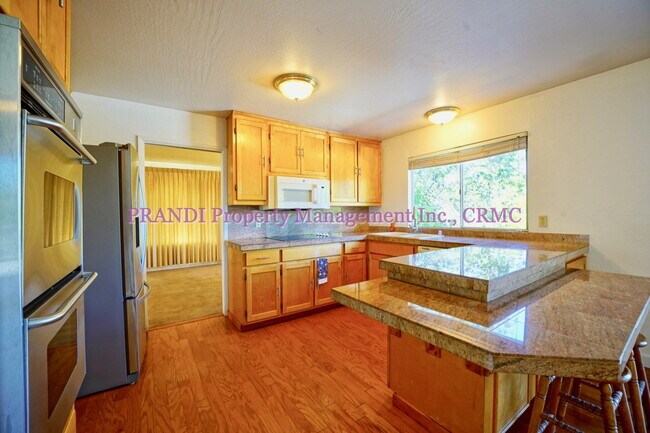 Building Photo - Private and Spacious Novato Home with 3 Ca...