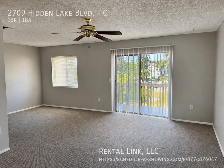 Building Photo - 2709 Hidden Lake Blvd