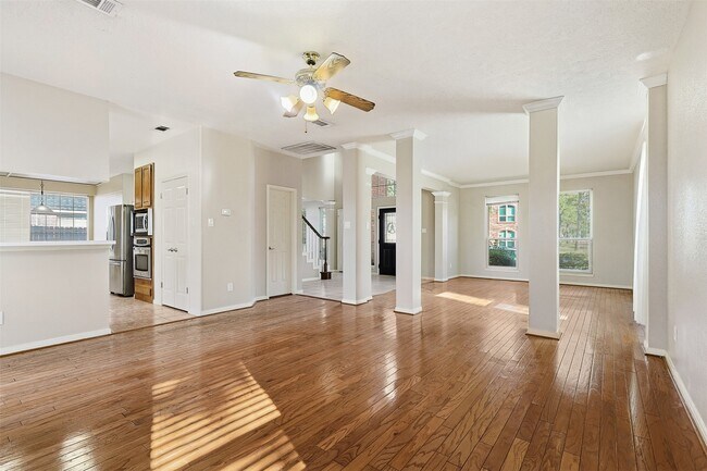 Building Photo - 15403 Redbud Leaf Ln