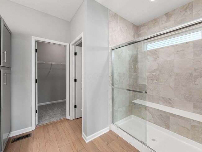 Building Photo - 37 Littondale Dr