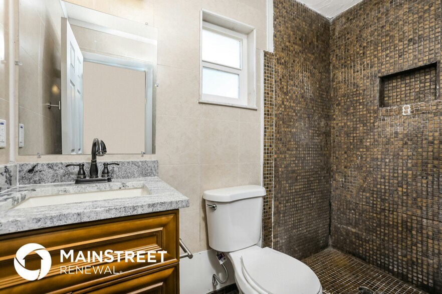 Building Photo - 101 Lochinvar Dr