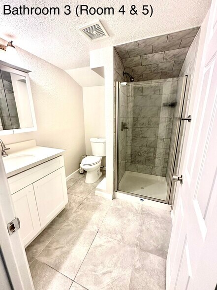 Building Photo - 2037 Robert Way