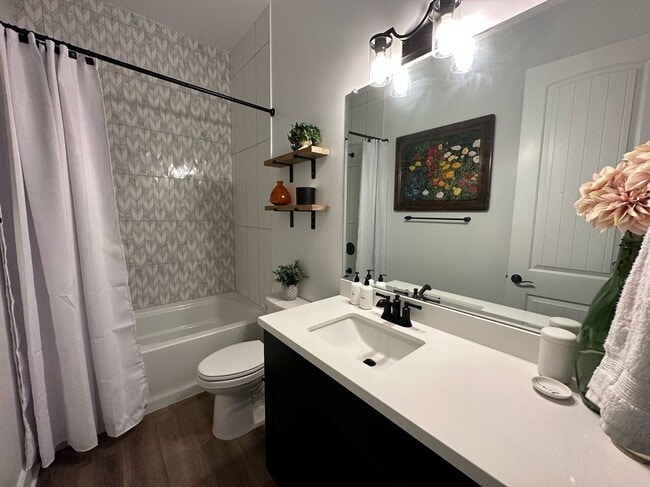 Building Photo - Executive Single-Story Living in Vintage Ranch/Rice Ranch Community