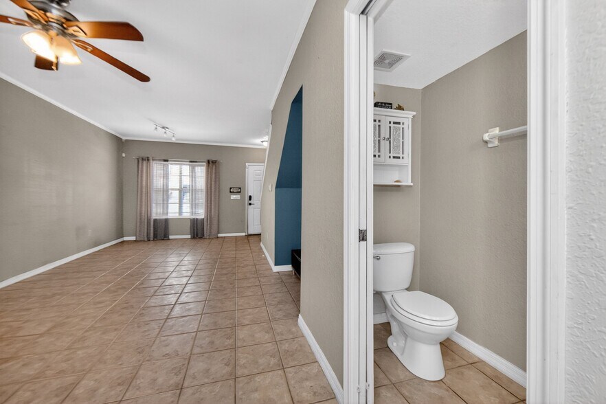Building Photo - 4204 Plantation Cove Dr