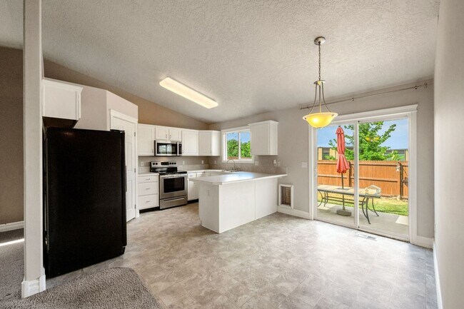 Building Photo - Charming 3BR House in Fort Collins