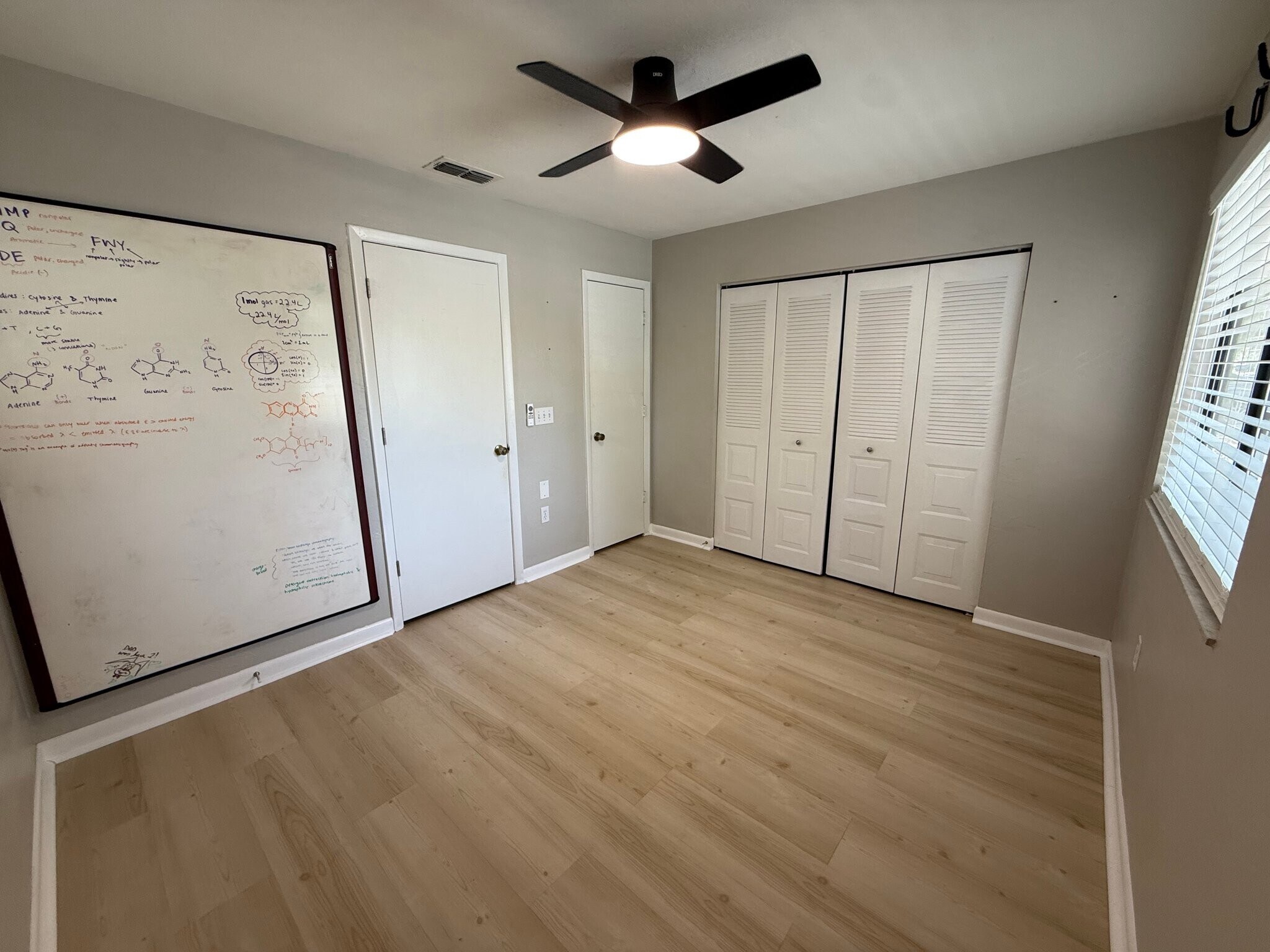 Building Photo - 3811 SW 28th Terrace