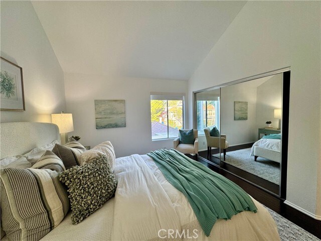 Building Photo - 182 Westport