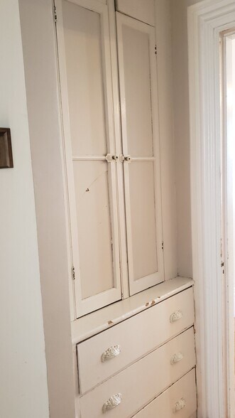 Building Photo - 473 Sumner St