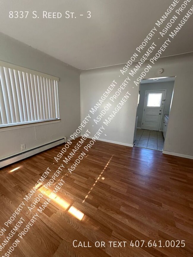 Building Photo - Updated 2 Bed 1 Bath Unit for Rent in Litt...