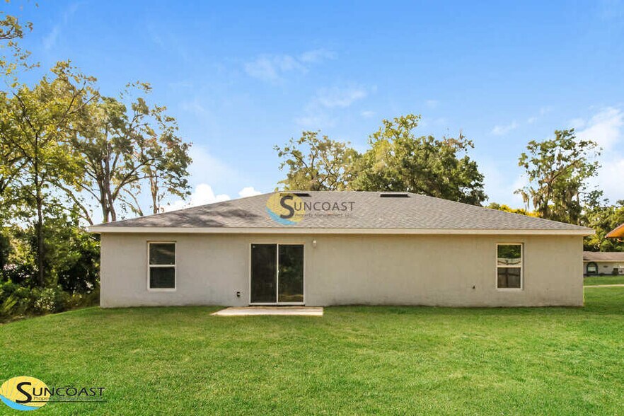 Building Photo - 6165 E Tremont St