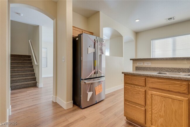 Building Photo - 8079 Duneville St