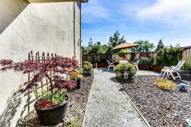 Building Photo - 7137 Soquel Drive