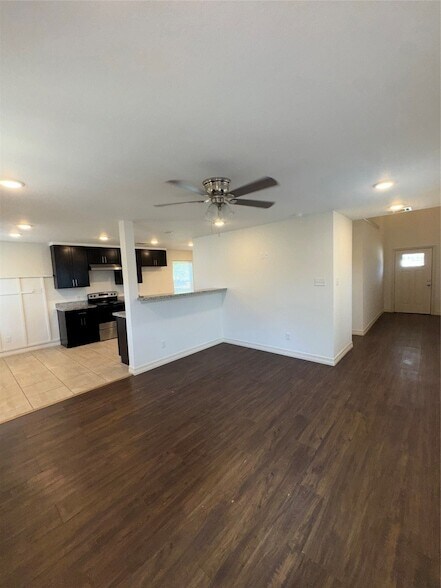 Building Photo - 138 Egret Canal S