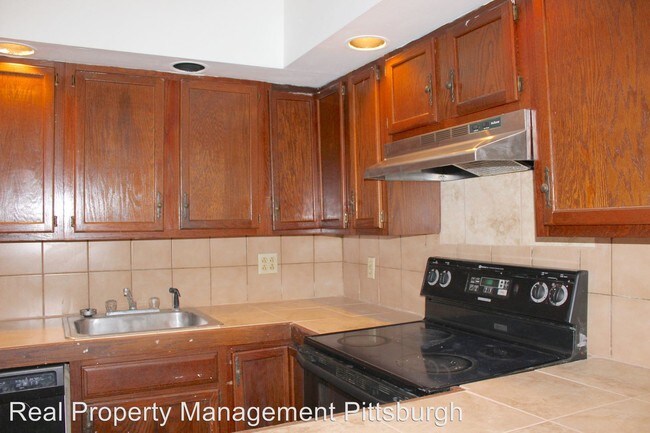 Building Photo - 2121 Milligan Ave