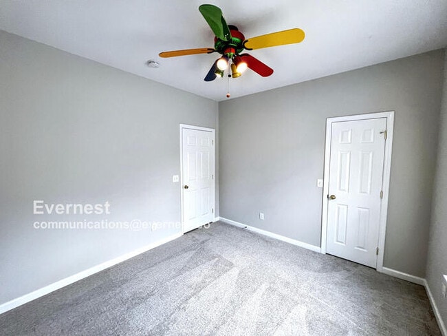 Building Photo - 205 Camellia Dr