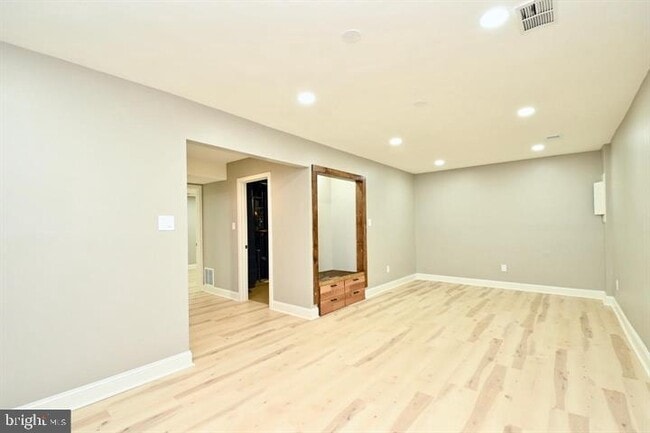 Building Photo - 4702 Forestdale Dr