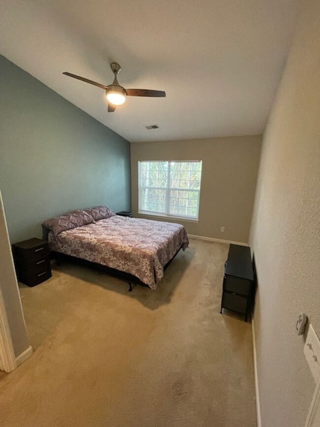 Building Photo - Plantation Point-2 Bed 2 Bath Available Now!