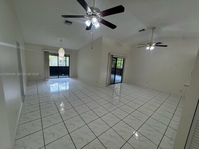 Building Photo - 8848 NW 76th Ct