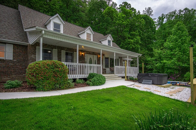 Building Photo - 54 Hyder Ln