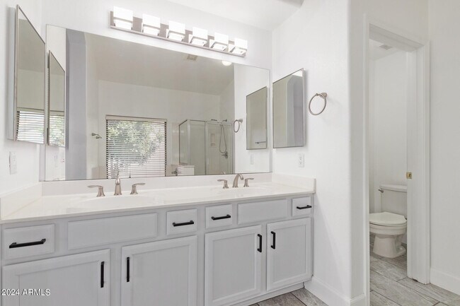 Building Photo - 3238 E Javelina Ave