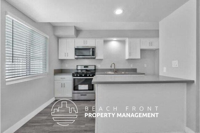 Building Photo - 11819 Eucalyptus Ave.