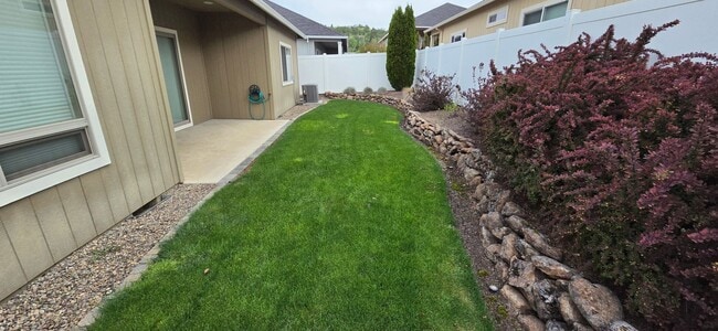 Building Photo - Beautiful & Cozy Home for Rent