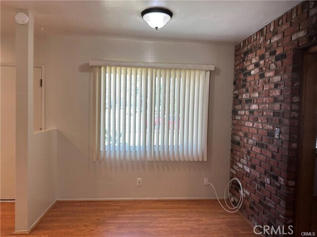 Building Photo - 264 Grandview Dr