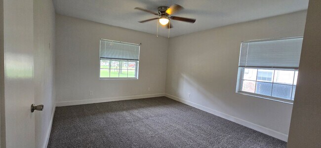 Building Photo - Coming Soon Lake Shore Single Family Home