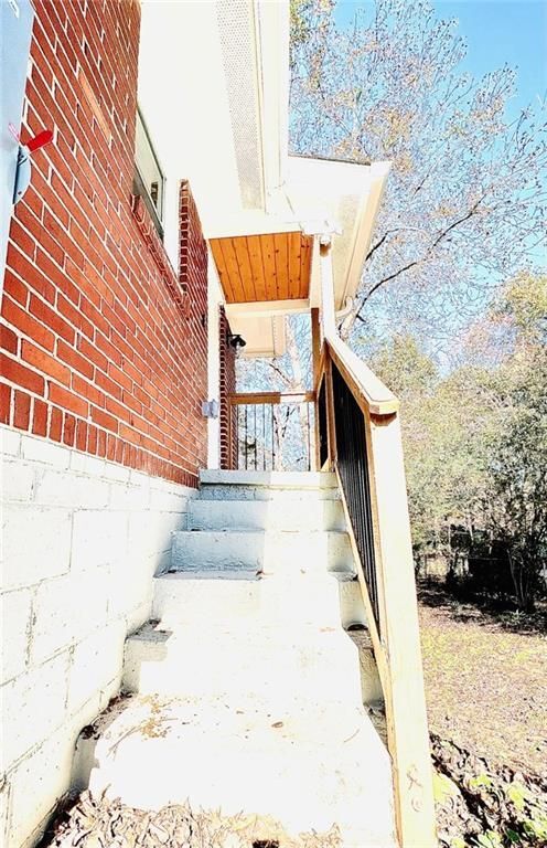 Building Photo - 1122 Elaine Dr