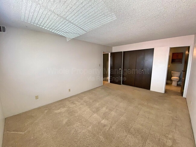 Building Photo - 7335 E Quincy Ave