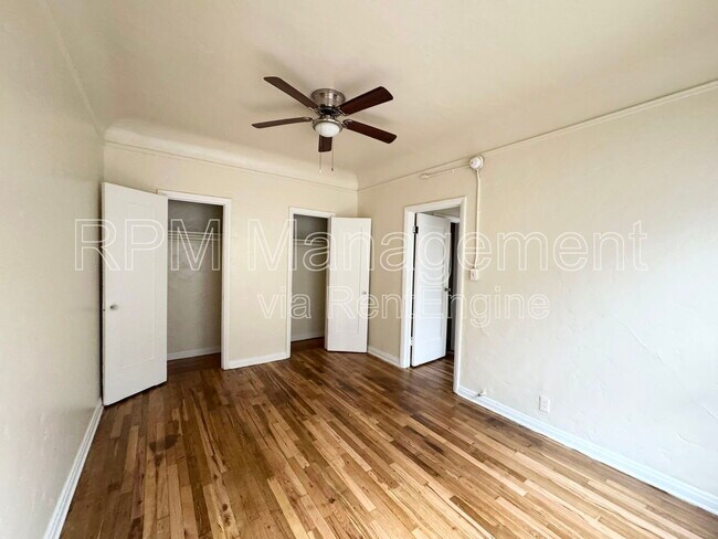 Building Photo - 1154 Normandie Ave