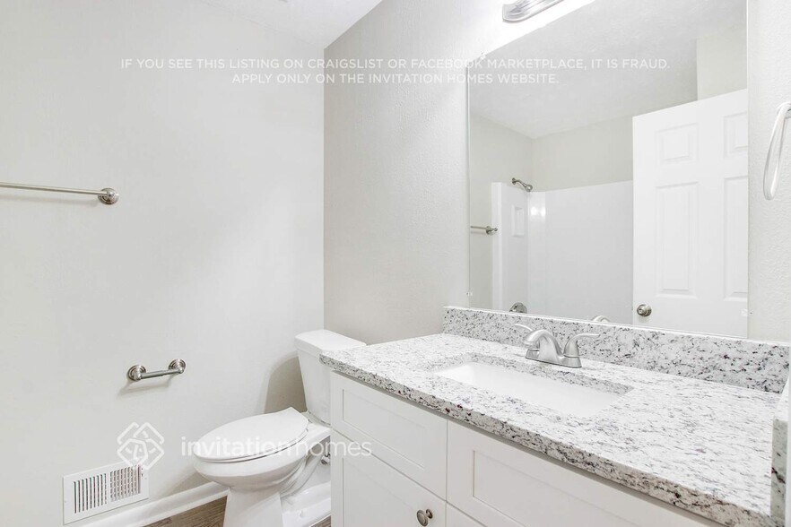Building Photo - 5447 Blackhawk Dr