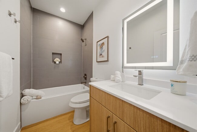 Building Photo - 6514 Luce St