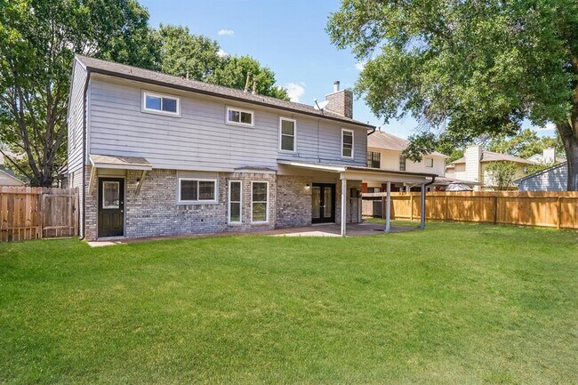 Building Photo - 7834 Sunny Ridge Dr