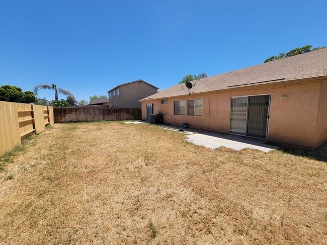 Building Photo - 861 W Legion Rd