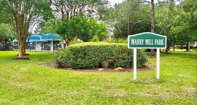 Building Photo - 14322 Village Birch St