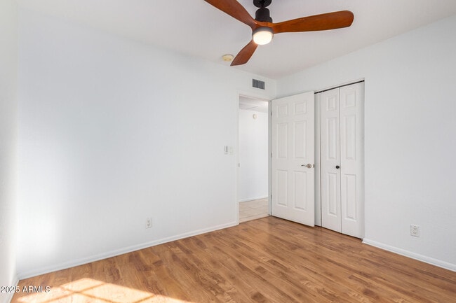 Building Photo - 417 E Marny Rd