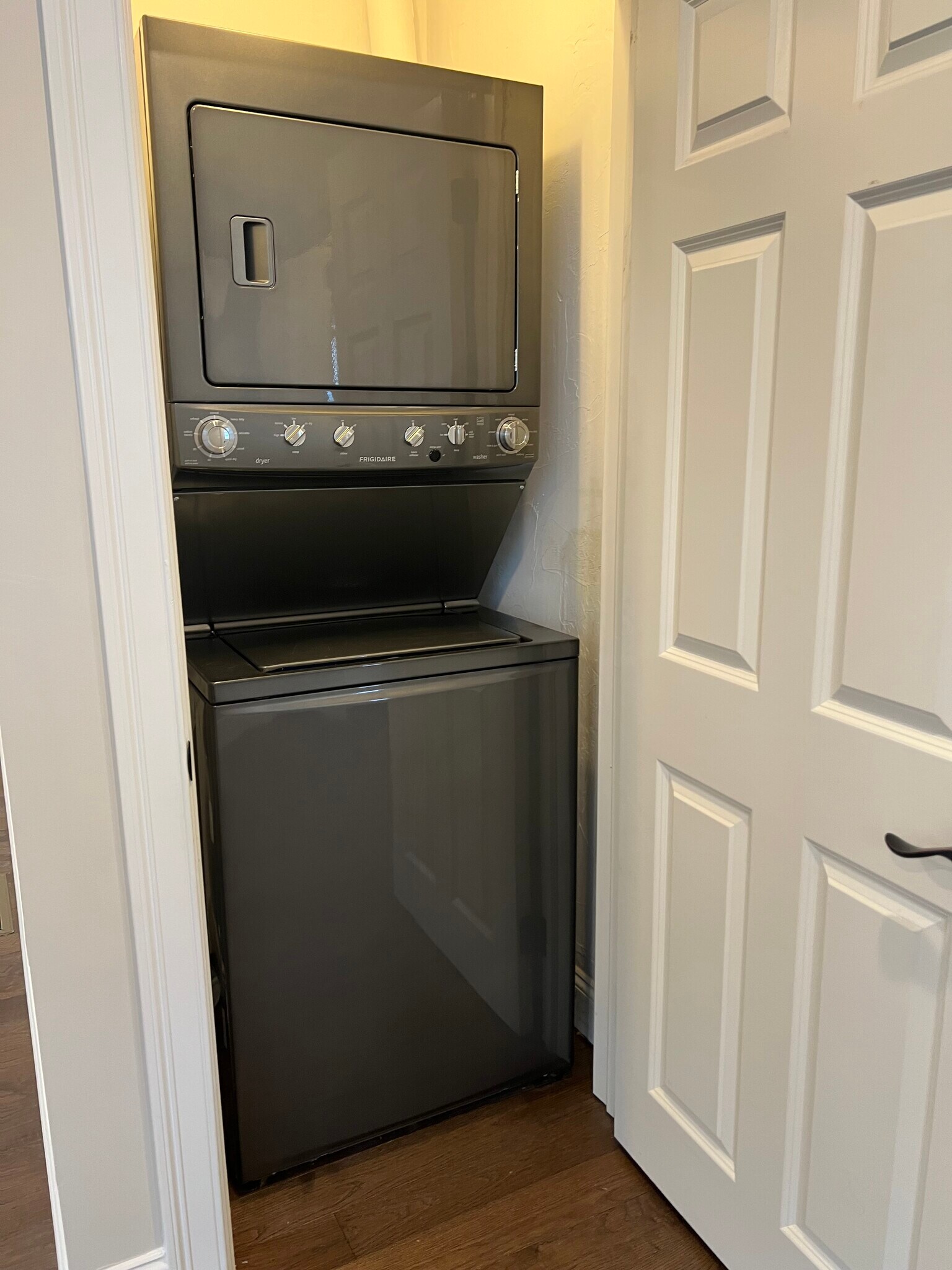 Washer/Dryer (in-unit) - 33 Sterling St