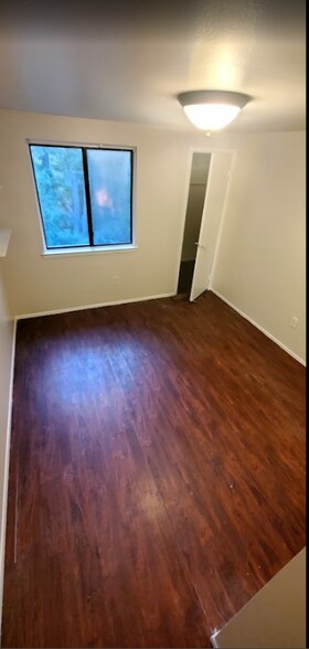 Primary Photo - 1514 Charter Oak Dr