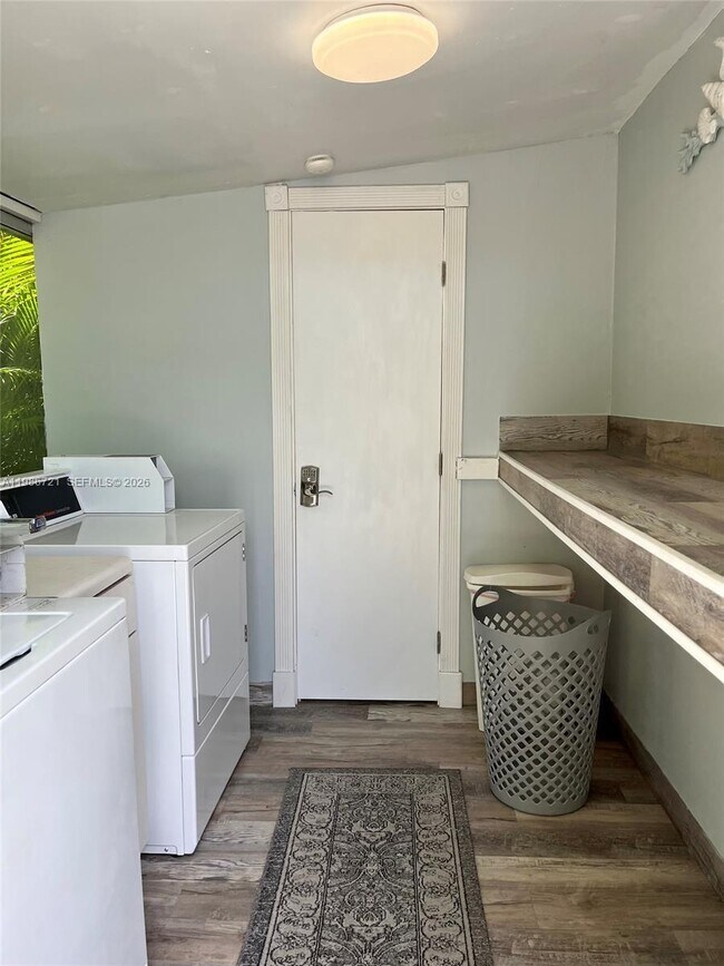 Building Photo - 57 NE 24th St