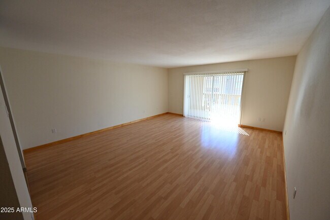 Building Photo - 7870 E Camelback Rd