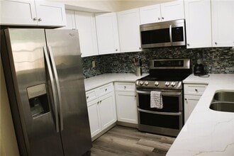 Building Photo - 1235 Sweet Pine Dr