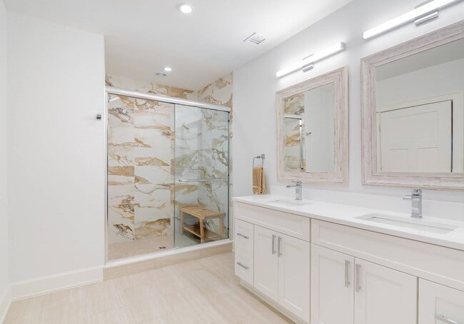 Building Photo - 72 Talmage Farm Ln