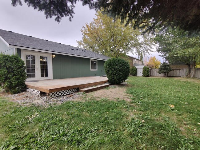 Building Photo - Fully updated Rambler in South Kennewick